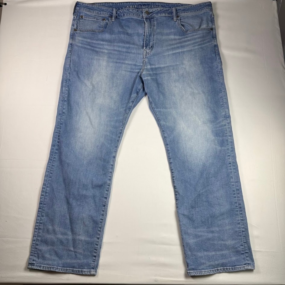 American Eagle Relaxed Straight Cozy Airflex+ Light Wash Blue Jeans 46x32 Mens